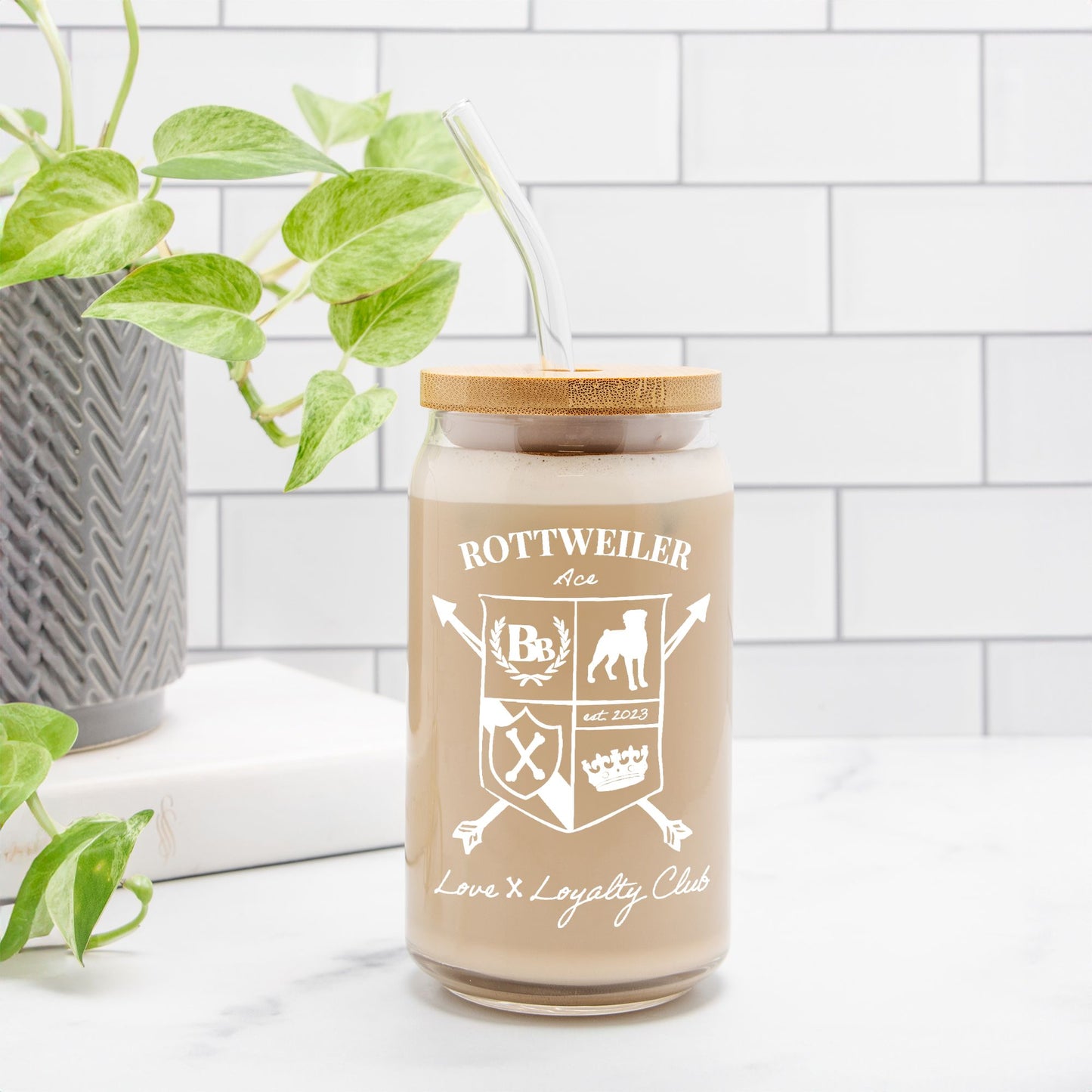 Rottweiler Heritage Crest Glass Can – 16oz